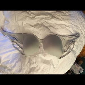 Victoria’s Secret Uplift Demi Demi Bra